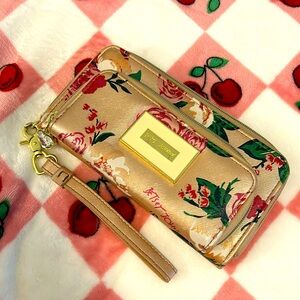 👛 Betsey Johnson Wallet👛